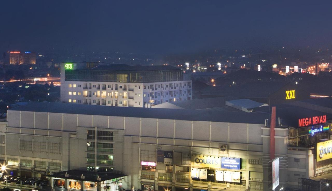 Hotel Santika Mega City Bekasi Extérieur photo