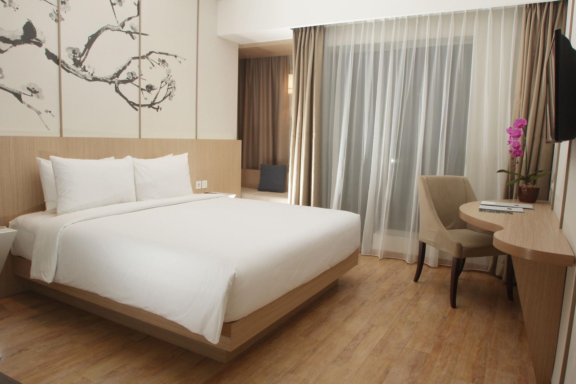 Hotel Santika Mega City Bekasi Extérieur photo