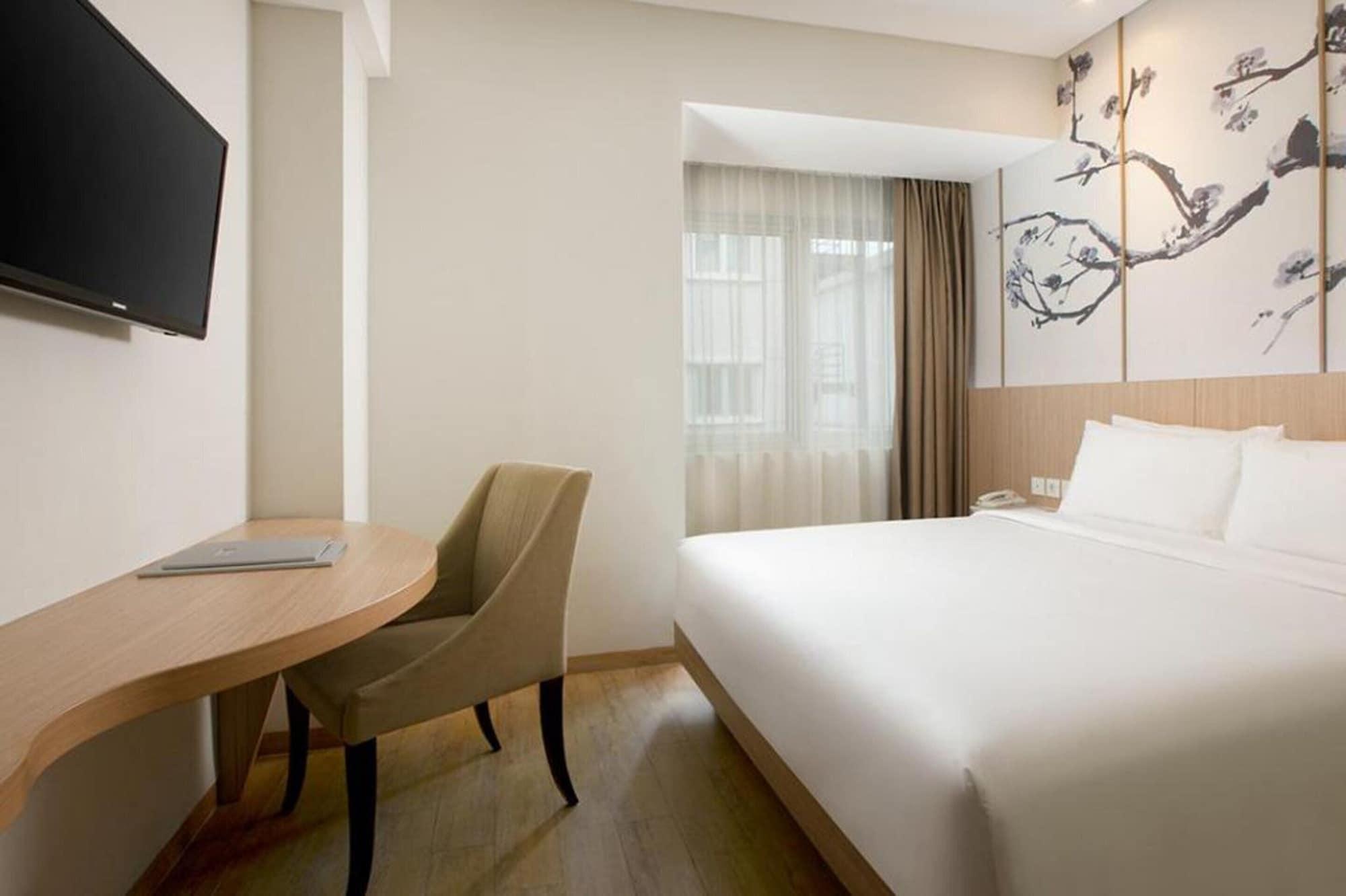 Hotel Santika Mega City Bekasi Extérieur photo