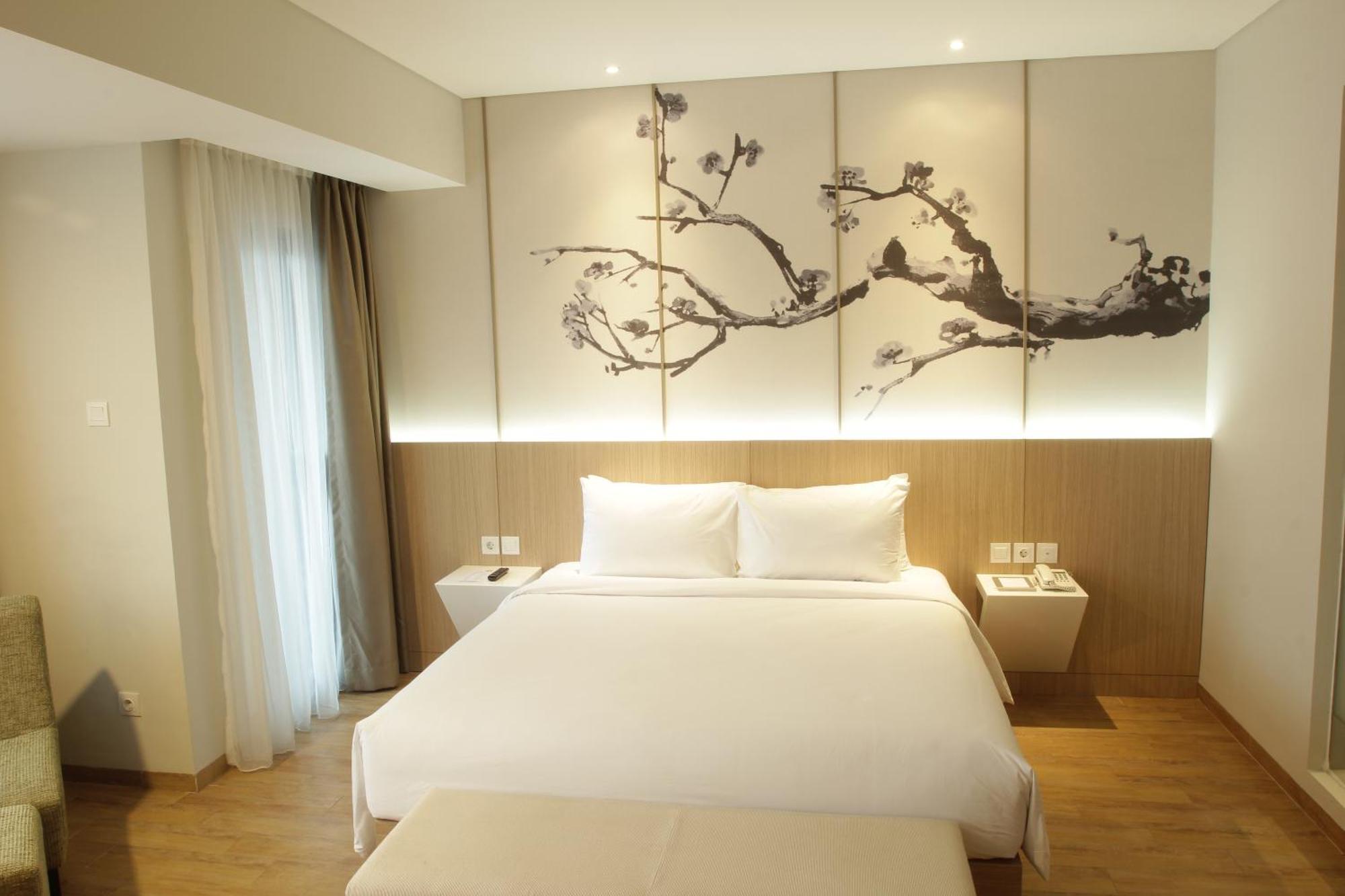 Hotel Santika Mega City Bekasi Extérieur photo