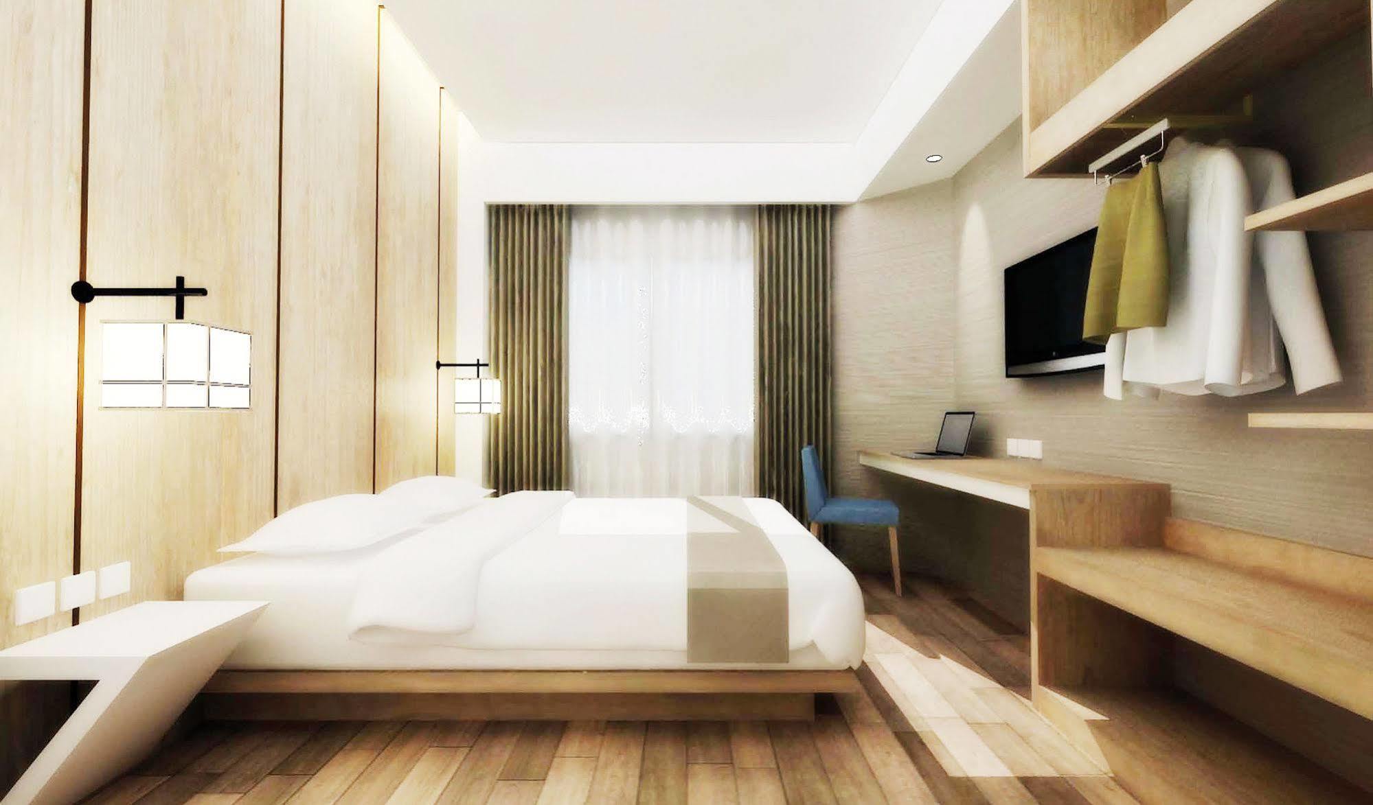 Hotel Santika Mega City Bekasi Extérieur photo