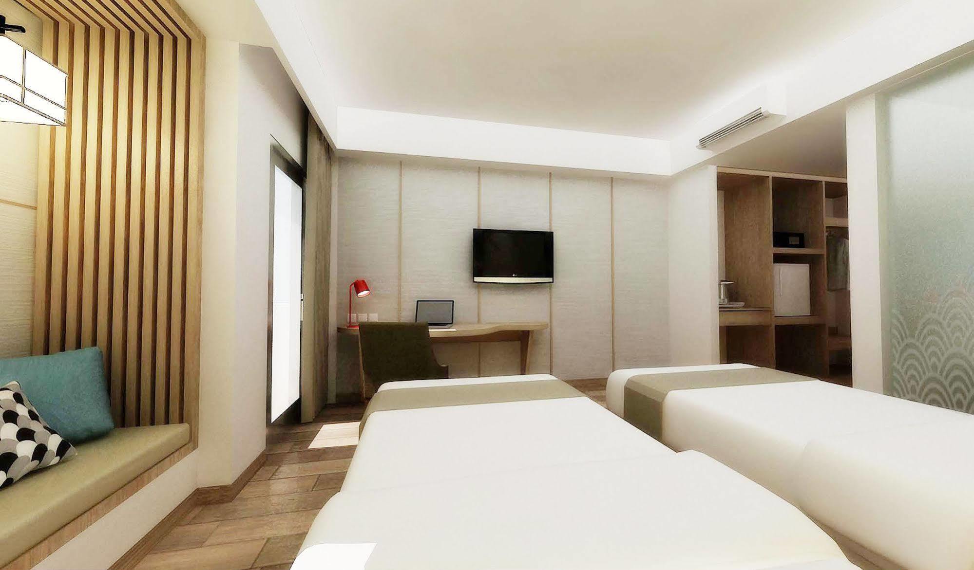 Hotel Santika Mega City Bekasi Extérieur photo