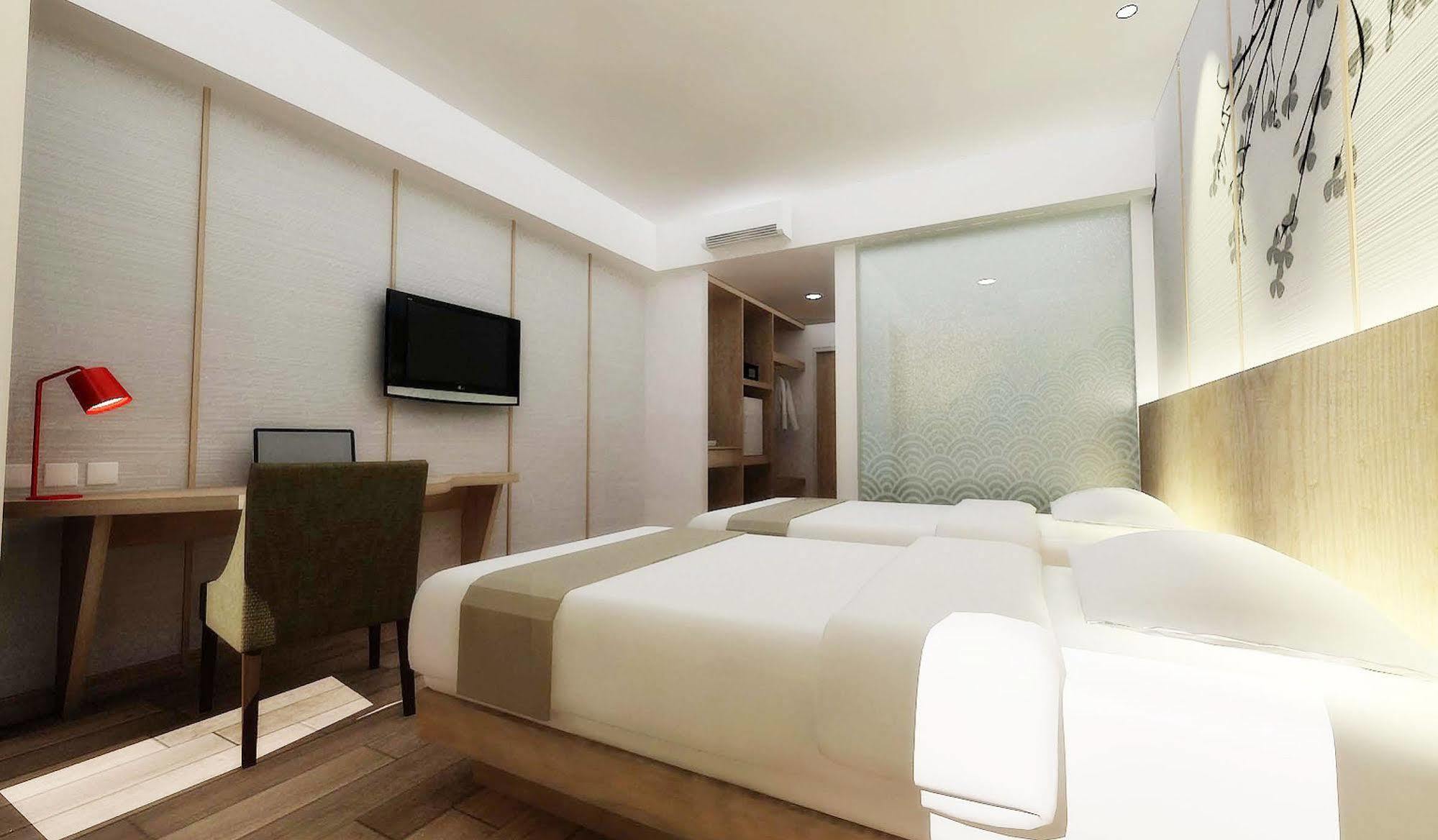 Hotel Santika Mega City Bekasi Extérieur photo